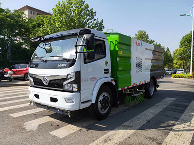 國六掃路車圖片